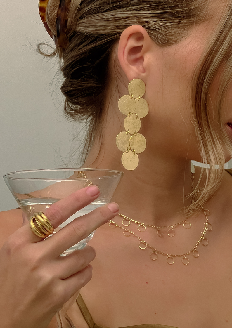 Nilda Delicate Long Necklace