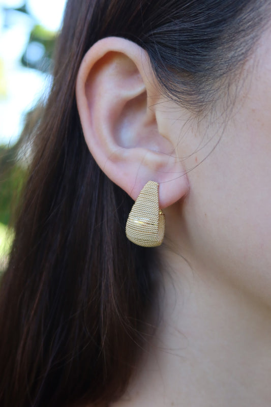 Petite Elsie Hoop