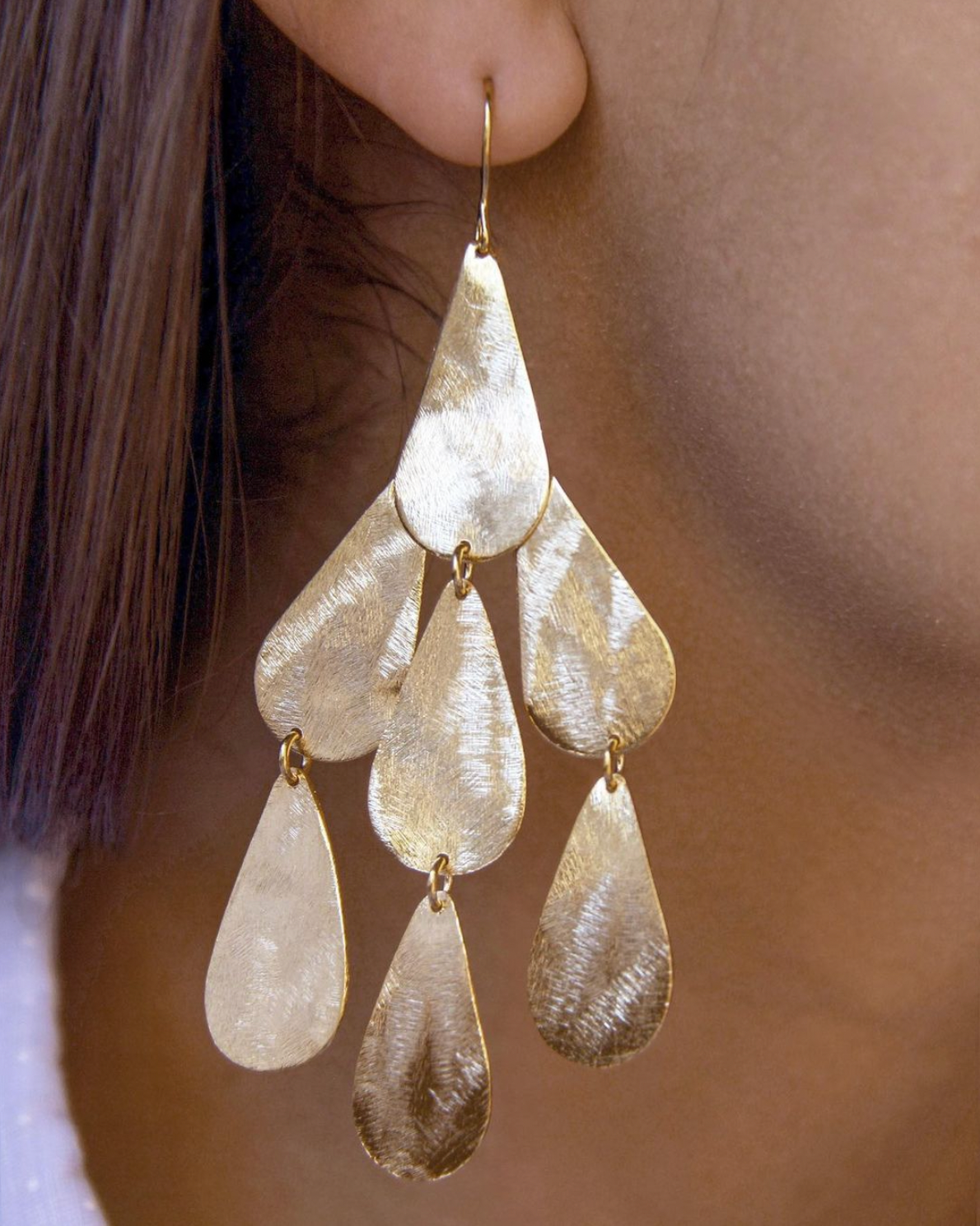 Carola Raindrop Chandelier Earrings