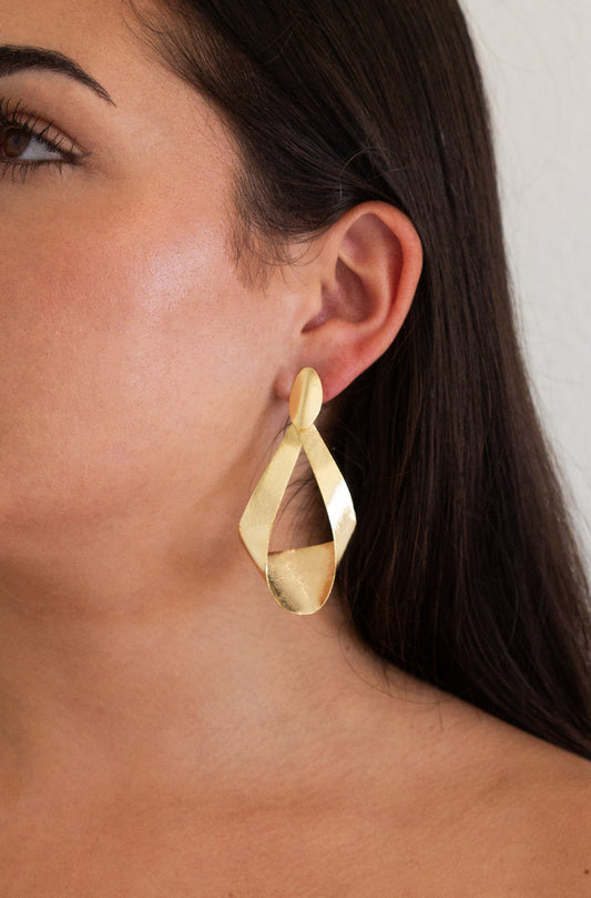 Lee Ann Drop Gold Earrings