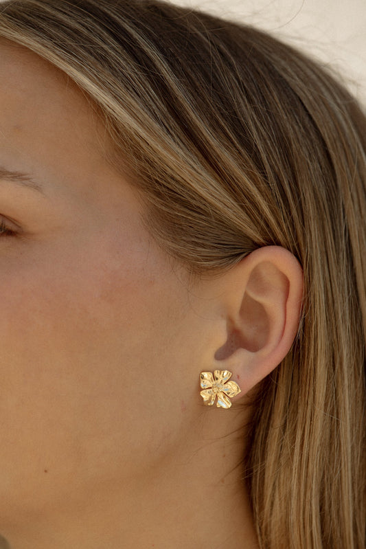 Flor Stud Earrings