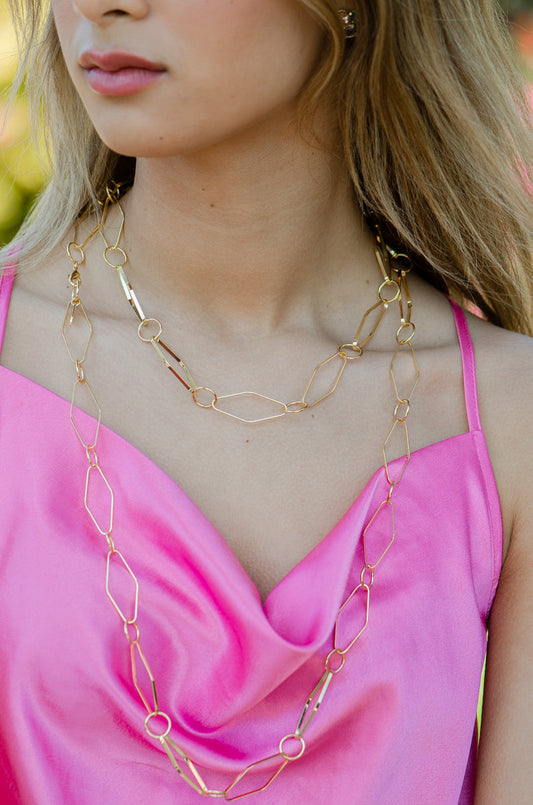 Mordelia Statement Short Chain