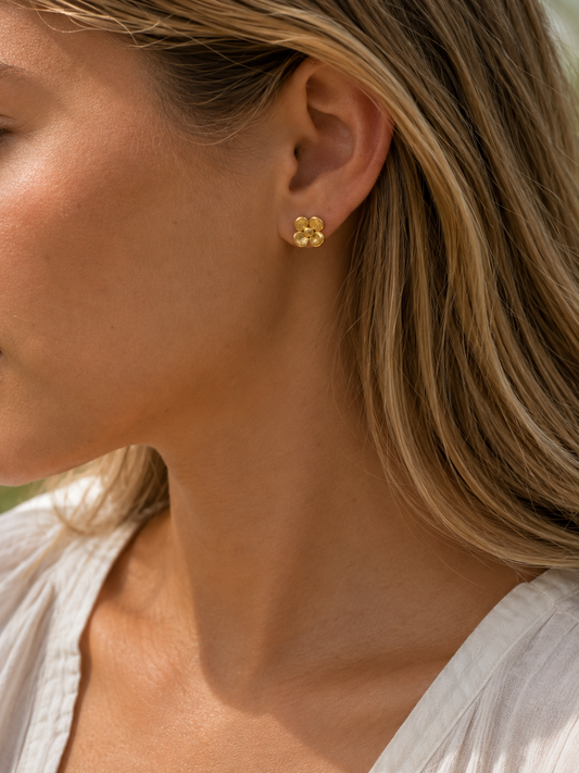 Margareth Stud Earrings