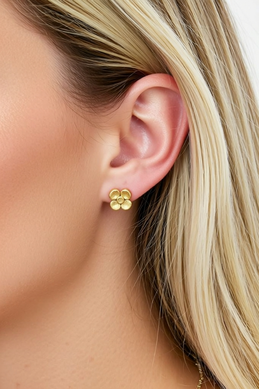 Margareth Stud Earrings